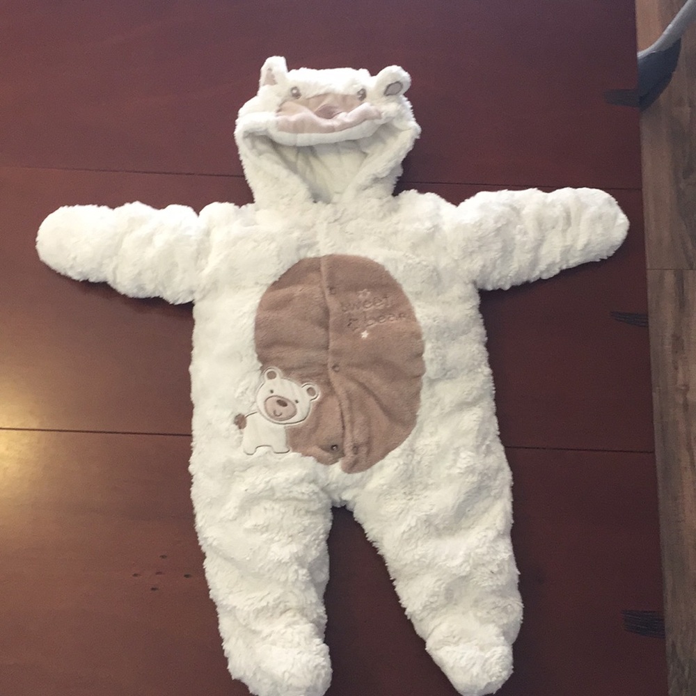6 month Gender neutral baby snow suit
